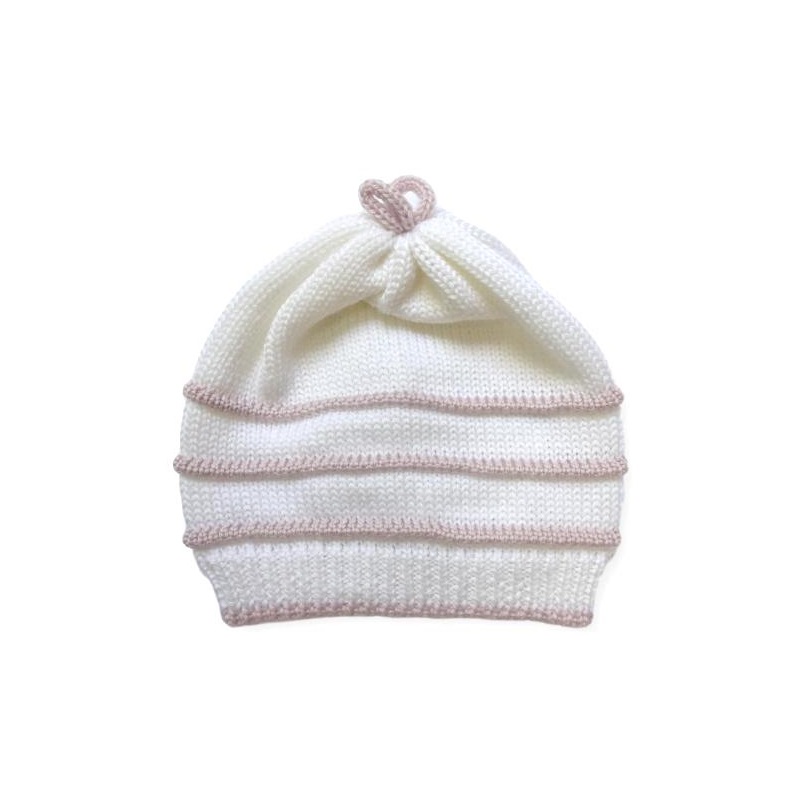 Cappellino panna con ricami rosa cipria per neonata realizzato in pregiata Lana Merinos.
