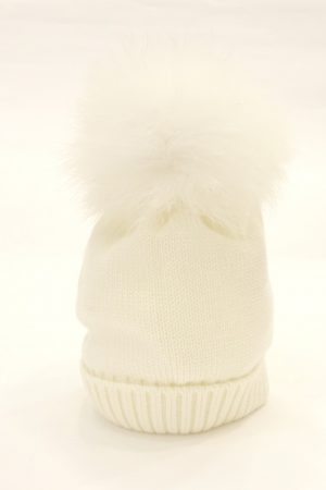 Cappello in lana extrafine con pompon ColoriChiari